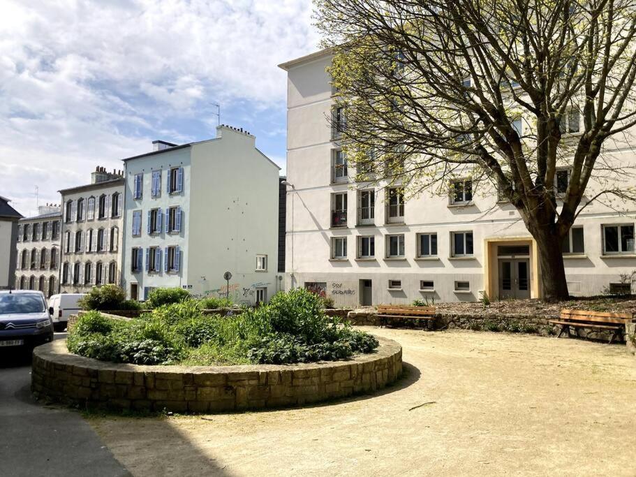 Appartement Les Capucins.appartement Elegant,vue Sur Le Jardin Brest